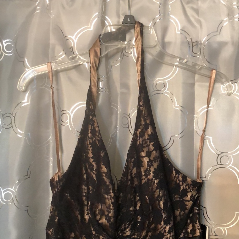 Julian Taylor black lace Nude lined halter top dress size 14 back slit NWT - Picture 13 of 16